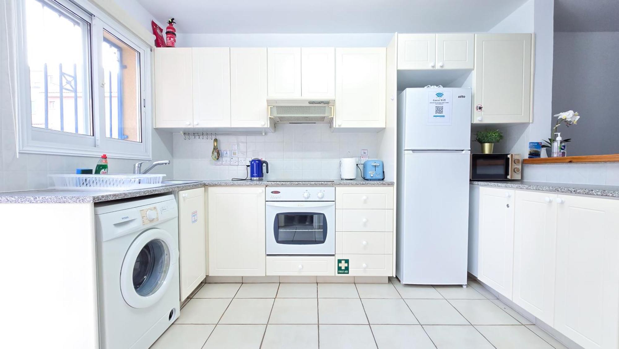 Css Cheerful Smart Superior 2bd Townhouse Limnaria Gardens Dom wakacyjny